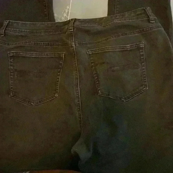 Style Co Woman Black Straight Leg Jeans Slim Cut 16W - Picture 9 of 10